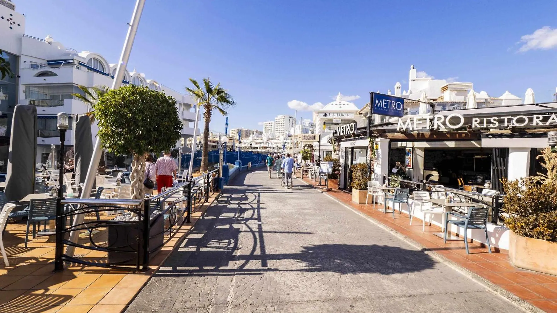 Apartamento Terraza en la Playa de Benalmádena