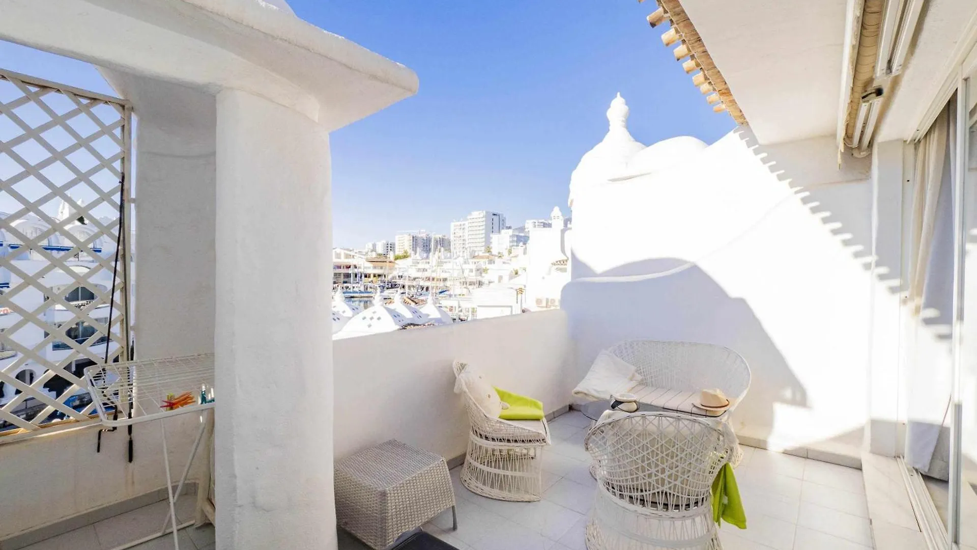 Apartamento Terraza en la Playa de Benalmádena 0*,