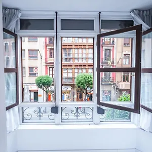 https://6-rooms-6-bathrooms-bilbao-center.bilbaohotelsspain.com